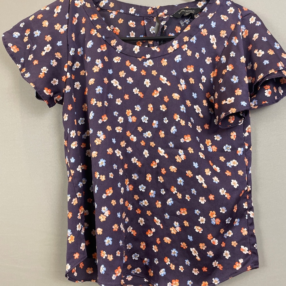 Banana Republic XS Purple Floral Blouse